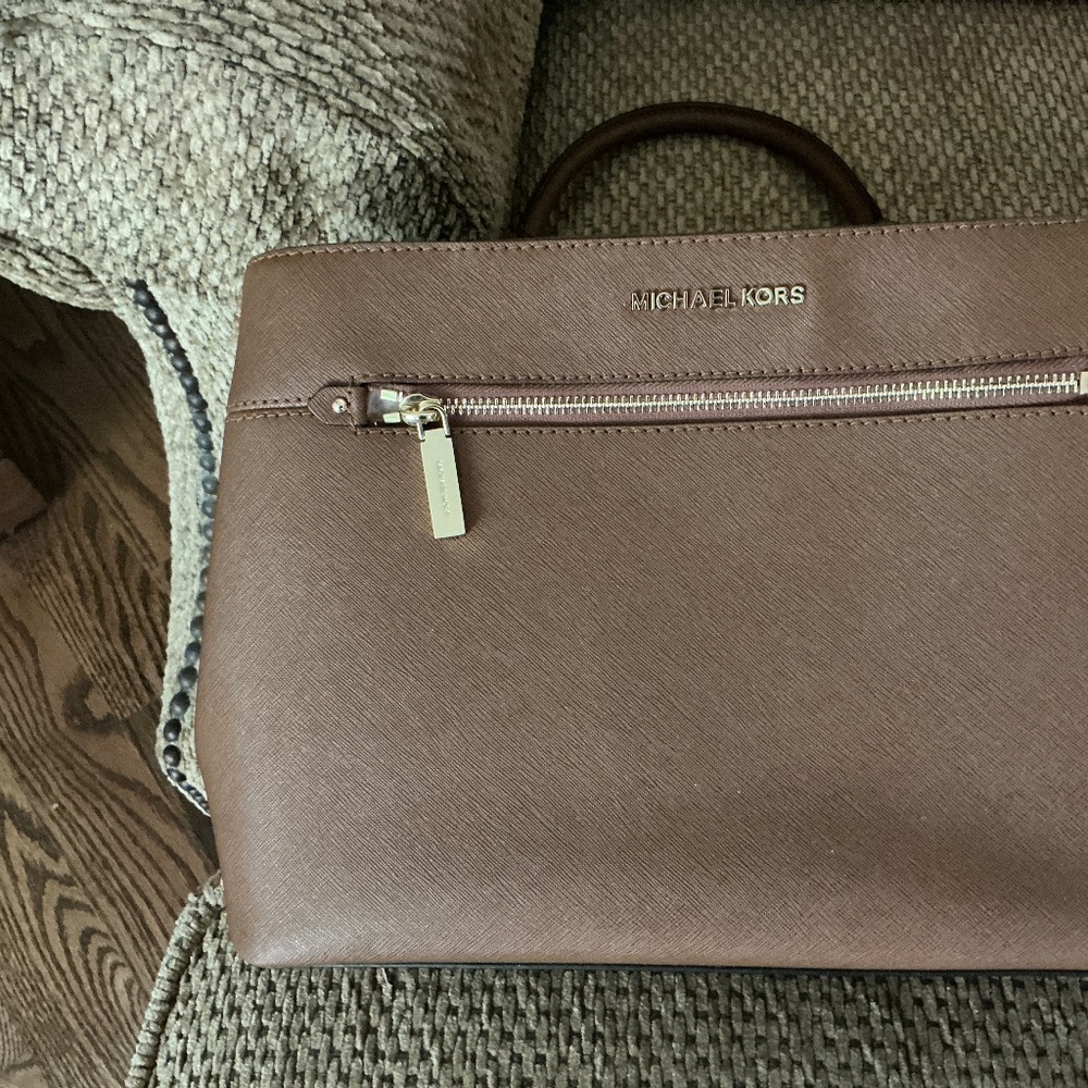 Michael kors pocketbook